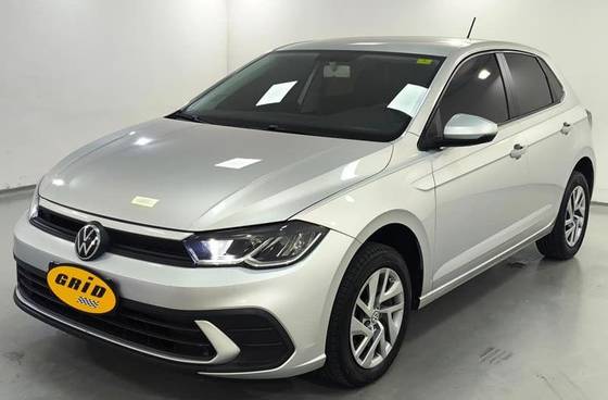VOLKSWAGEN POLO 1.0 MPI MANUAL VOLKSWAGEN POLO 1.0 MPI MANUAL